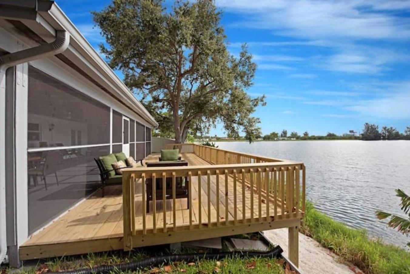 Lake House Unit 1 By Pmi Davie Buitenkant foto
